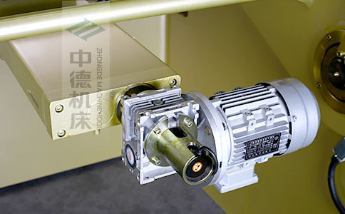 ZDS-832后檔料減速電機(jī)，質(zhì)量好，模擬運(yùn)算定位速度快.jpg